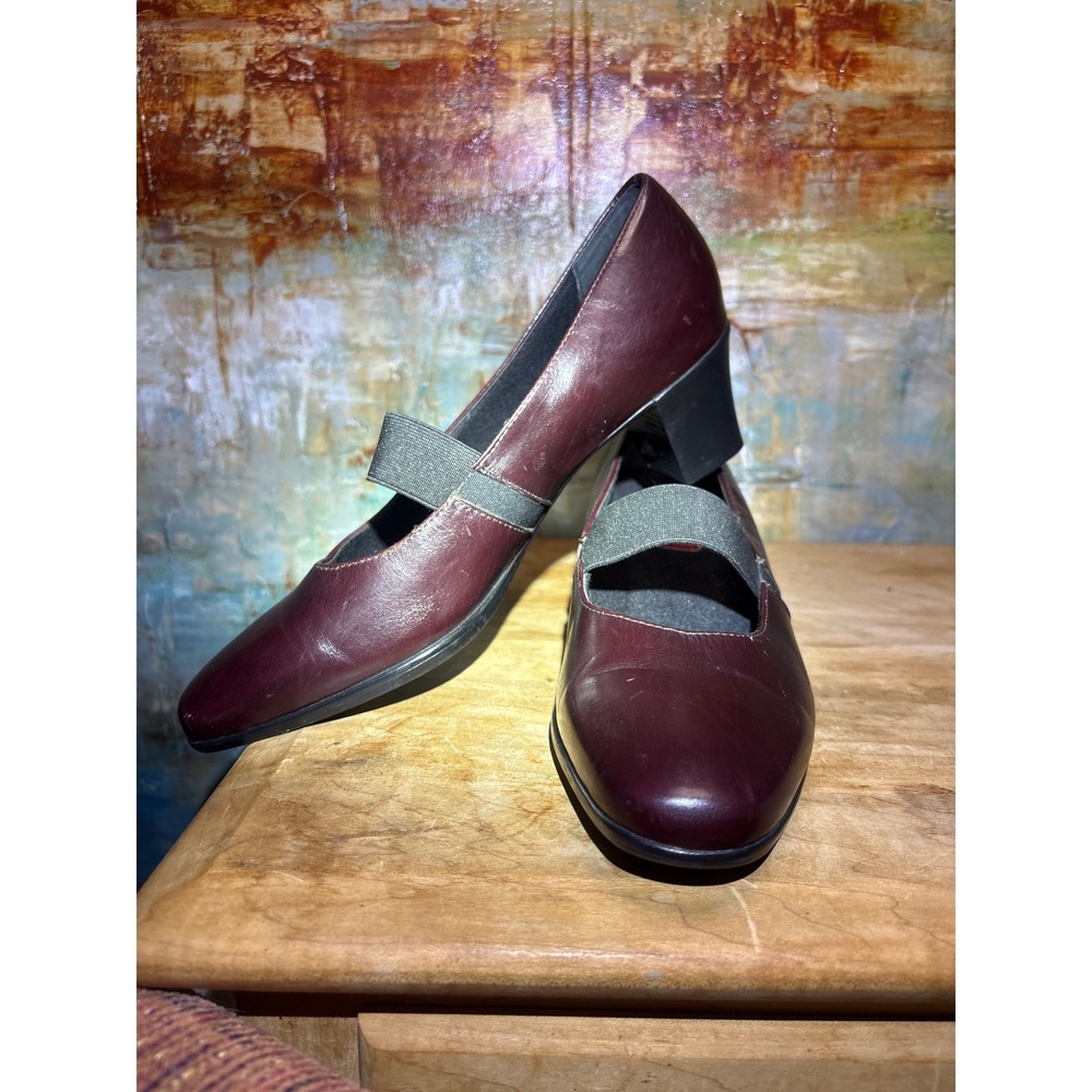 Munro American Burgundy Leather Mary Jane Block Heel Pumps Made in USA Size 7 M